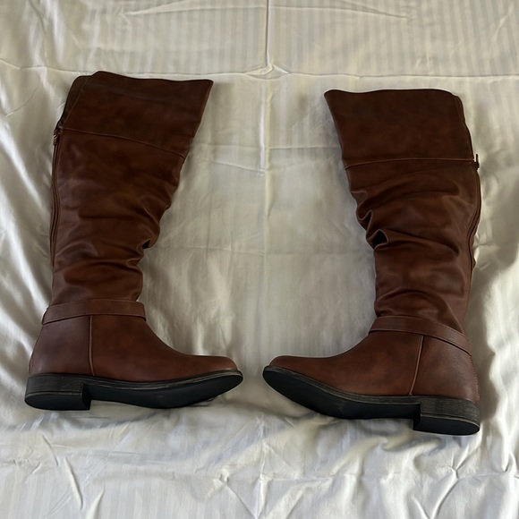 JustFab Marit Tall Boots Women’s 7.5 Brown Never Worn - Picture 3 of 7